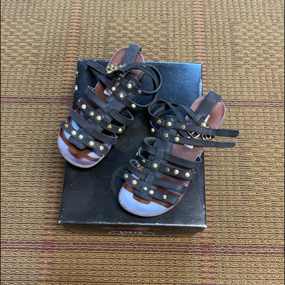 Black Sandal With Grommets